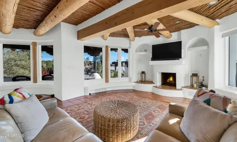 $2,895,000 | 4651 North Alta Hacienda Drive, Phoenix, AZ 85251
