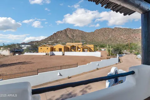 $2,895,000 | 4651 North Alta Hacienda Drive, Phoenix, AZ 85251