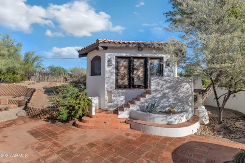 $2,895,000 | 4651 North Alta Hacienda Drive, Phoenix, AZ 85251