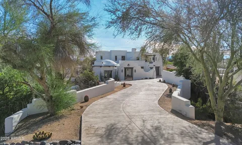 $2,895,000 | 4651 North Alta Hacienda Drive, Phoenix, AZ 85251
