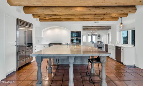 $2,895,000 | 4651 North Alta Hacienda Drive, Phoenix, AZ 85251