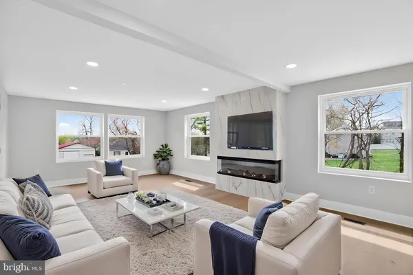 $1,300,000 | 536 Taylor Avenue, Warrington, PA 18976