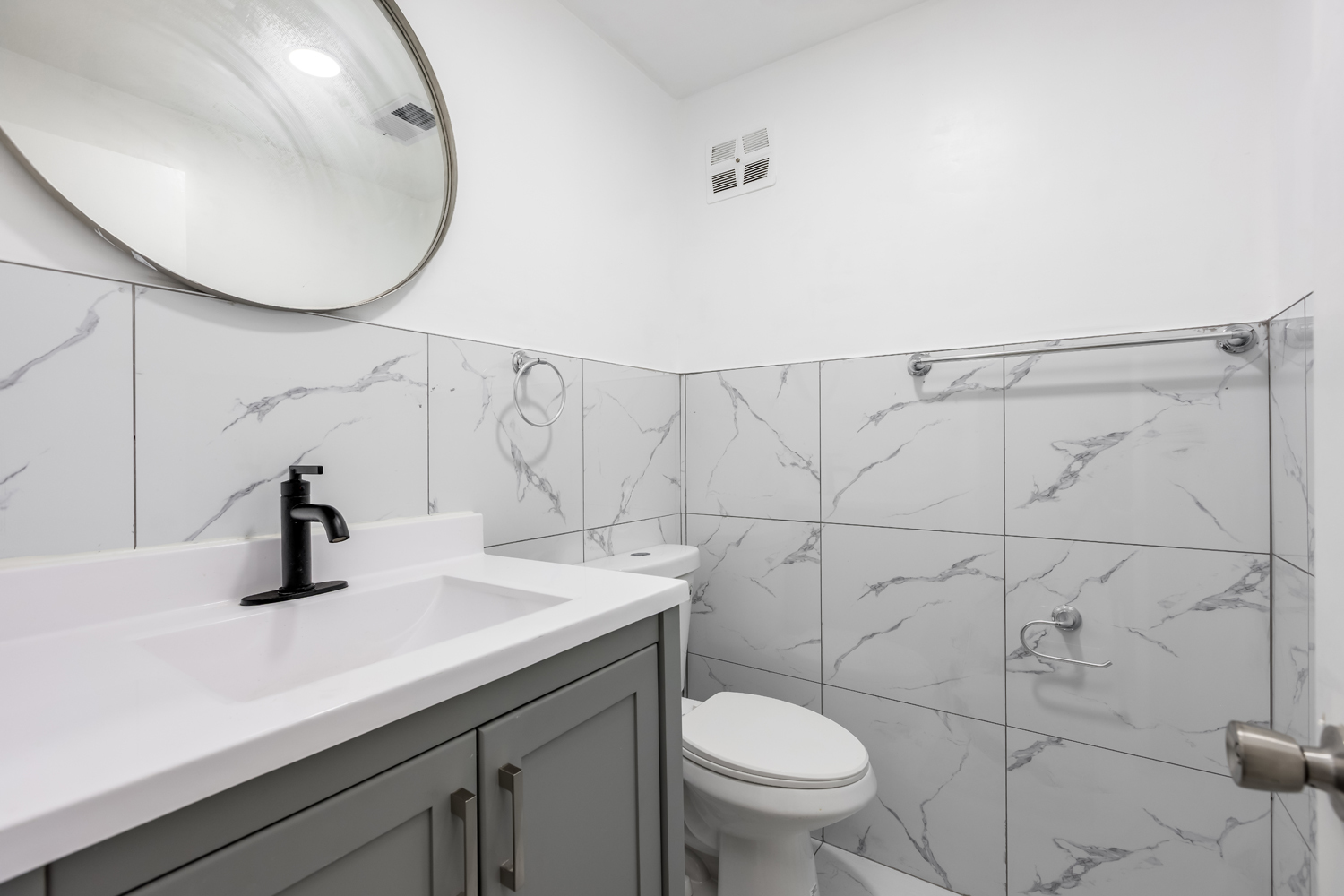 7745 Beckwith Road Morton Grove, IL 60053 - Photo 9 of 41