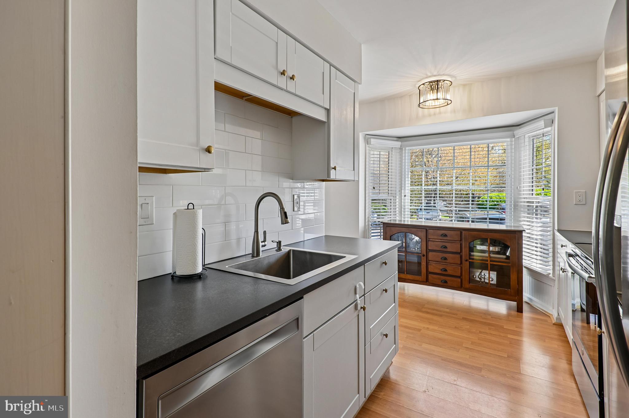 492 Colonial Ridge Lane Arnold, MD 21012 - Photo 11 of 47