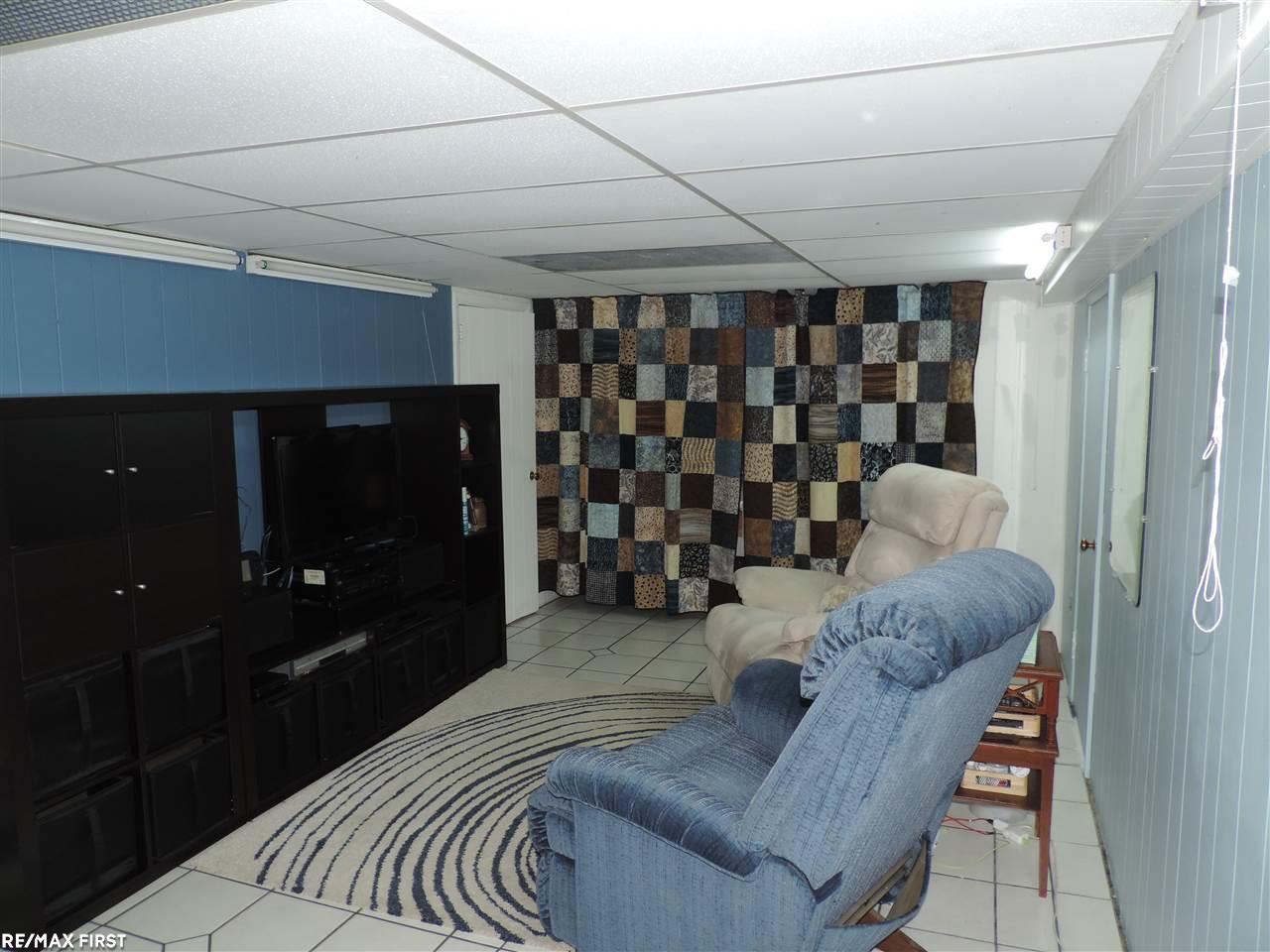 2125 West 14 Mile Road Royal Oak, MI 48073 - Photo 16 of 21