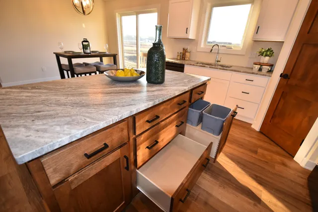 $489,900 | 2215 Elk Run Dr Pine Island Southeast, Pine Island, MN 55963