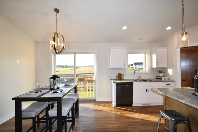 $489,900 | 2215 Elk Run Dr Pine Island Southeast, Pine Island, MN 55963