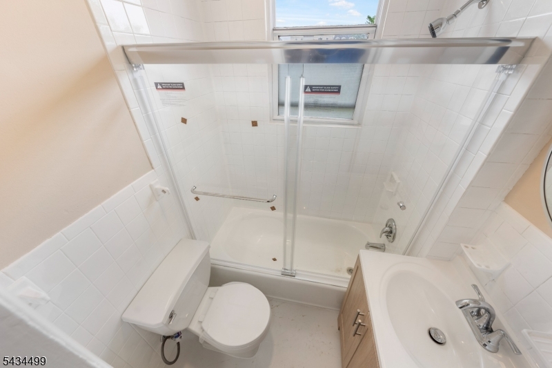 49 Caldwell Place, Unit 3 Springfield, NJ 07081 - Photo 8 of 14