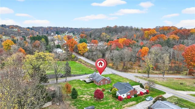 $215,000 | 100 Craig Street, Imperial, PA 15126