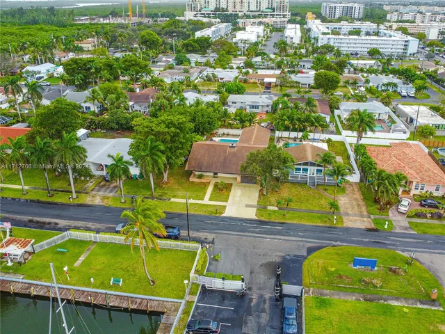 $1,000,000 | 614 Northeast 3rd Street, Dania Beach, FL 33004