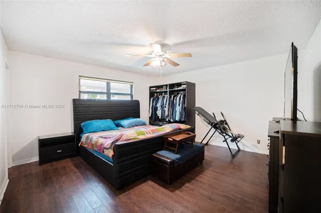 $1,000,000 | 614 Northeast 3rd Street, Dania Beach, FL 33004