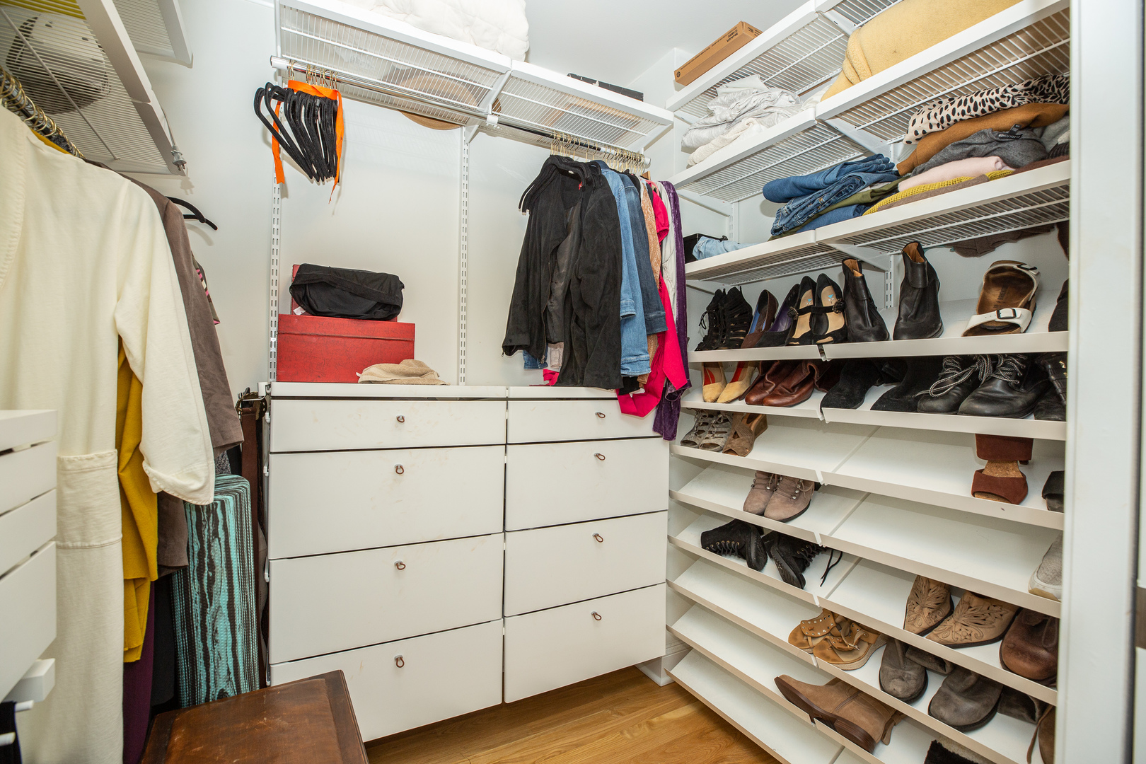 5901 North Sheridan Road, Unit 11C Chicago, IL 60660 - Photo 20 of 32