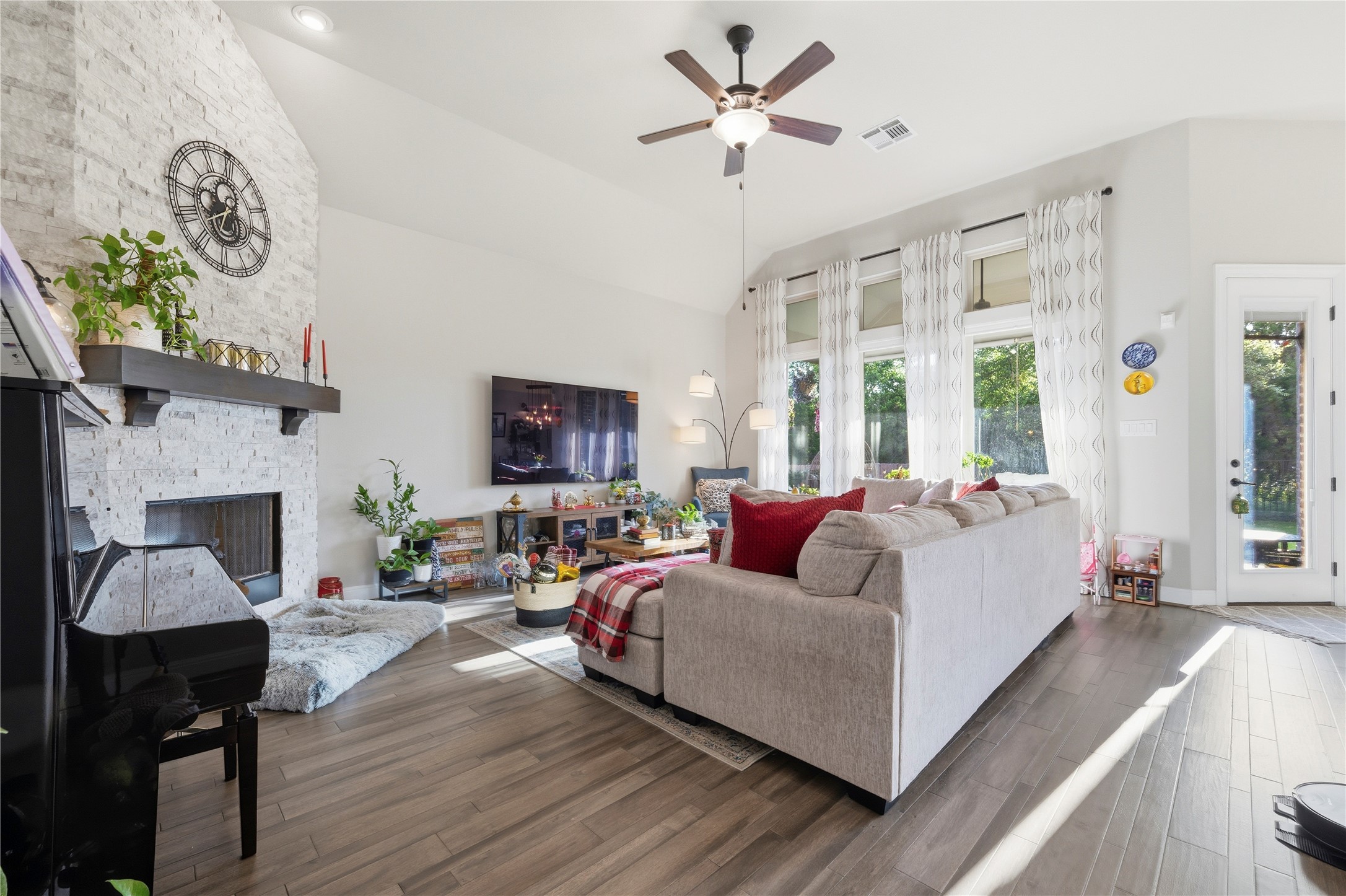 138 Rpd Spgs Cove Georgetown, TX 78628 - Photo 21 of 37 a living room with furniture and a fireplace