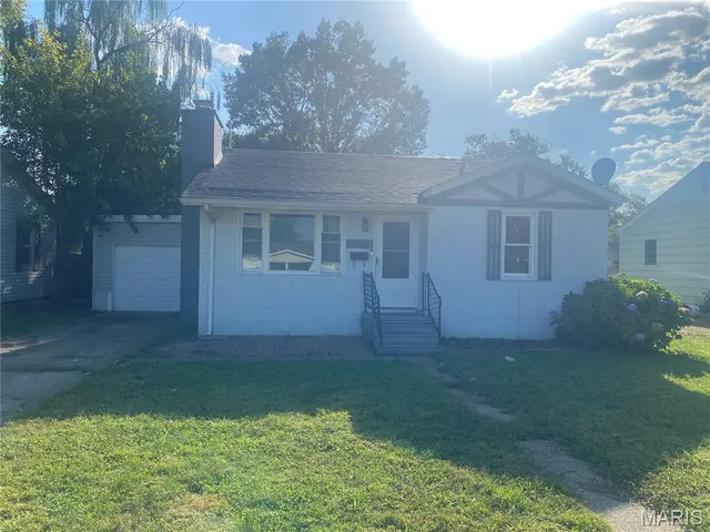 $135,000 | 1728 Ferguson Avenue, Granite City, IL 62040