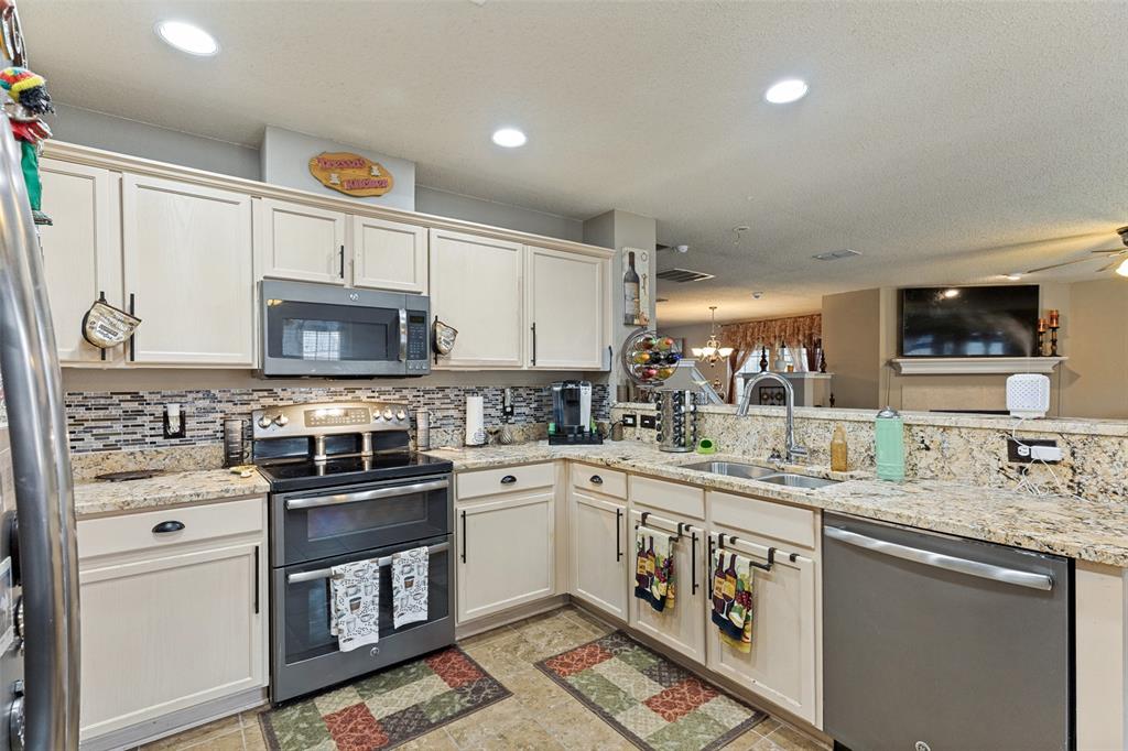 13821 Sonterra Ranch Road Fort Worth, TX 76262 - Photo 10 of 24 Gallery Image 10