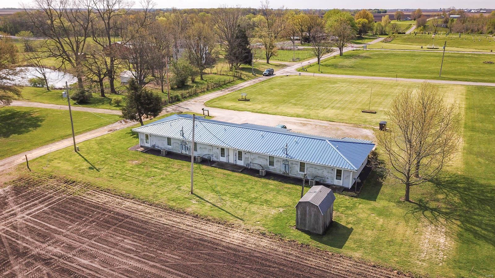 230 Rose Lane Shipman, IL 62685 - Photo 6 of 18
