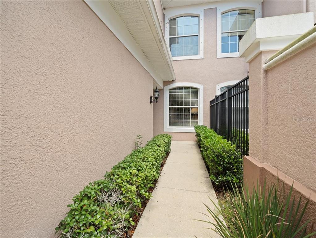 897 Lantern Way Clearwater, FL 33765 - Photo 5 of 56