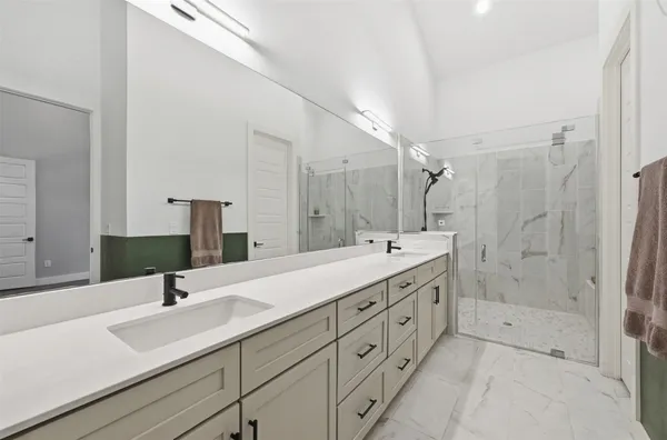 $5,500 | 904 Catalpa Street, Unit B, Austin, TX 78702