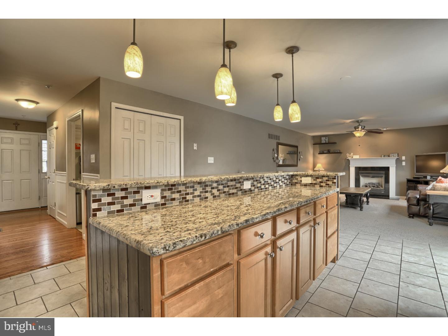 963 Kenny Road Pottstown, PA 19464 - Photo 8 of 25 Gallery Image 8