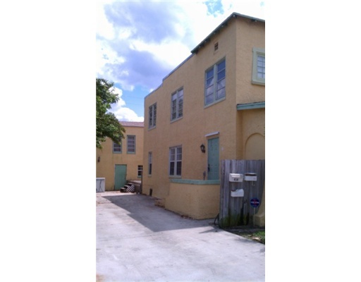 414 Plymouth Road West Palm Beach, FL 33405 - Photo 1 of 6 Primary Photo