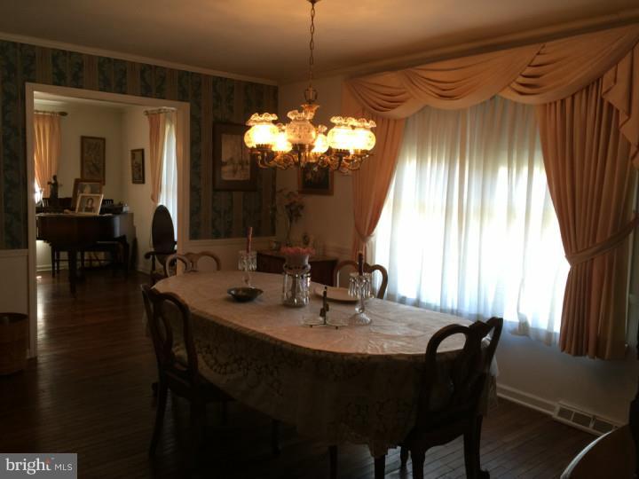 5807 South Deer Run Road Doylestown, PA 18902 - Photo 5 of 10 Dining Room