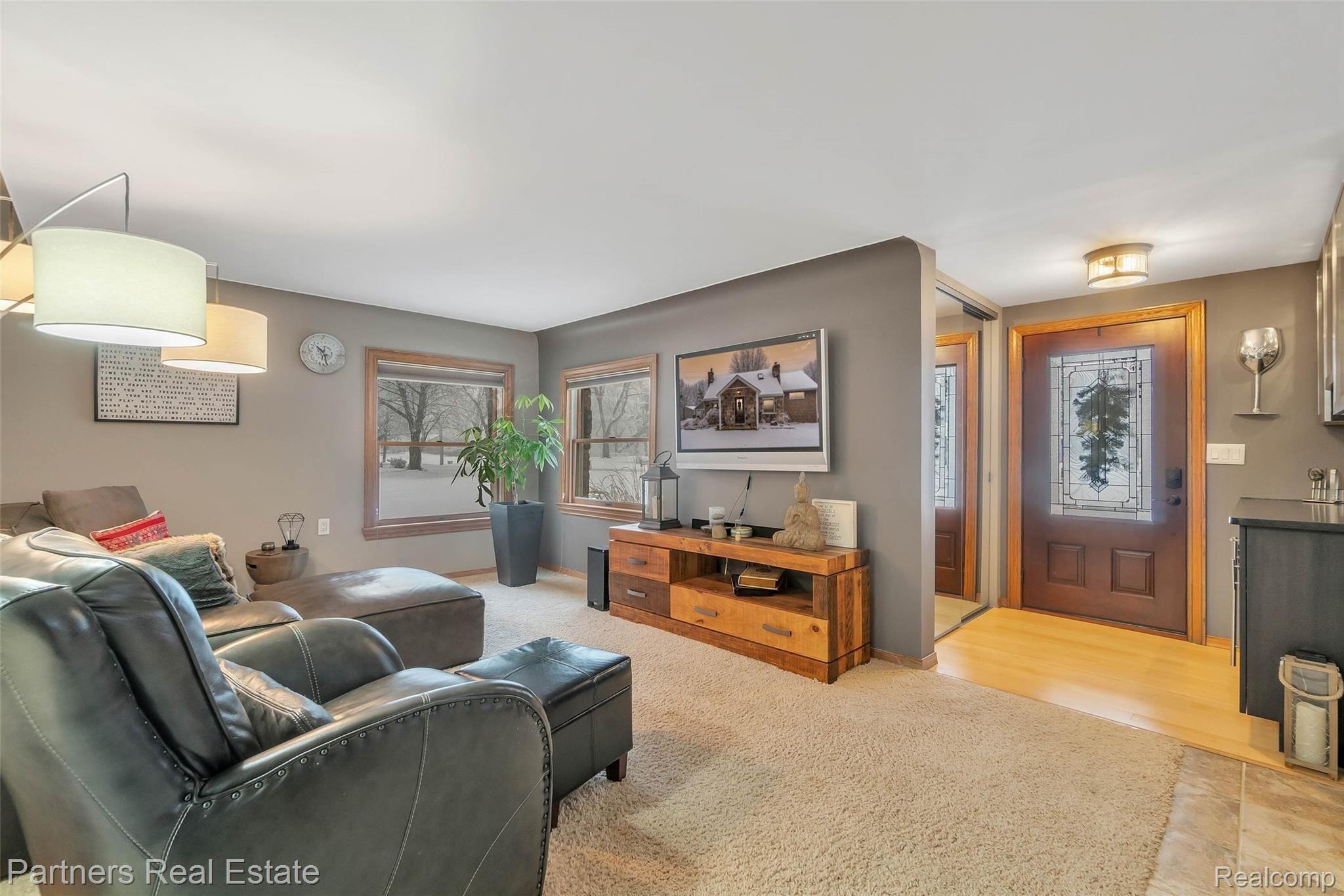 471 County Farm Road Howell, MI 48843 - Photo 11 of 48 06-471 County Farm Rd-6.jpg