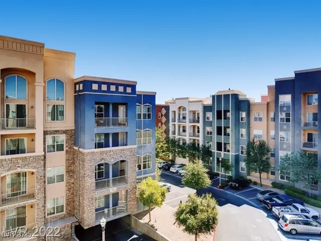 $1,298 | 38 East Serene Avenue, Unit 204, Las Vegas, NV 89123