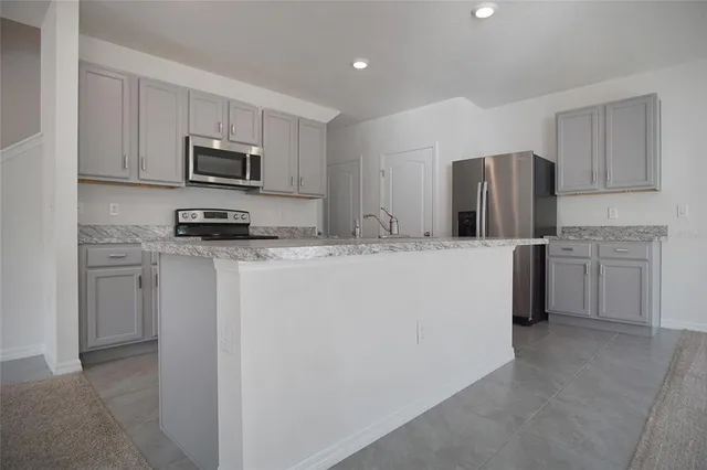 $2,100 | 736 Brooklet Drive, Davenport, FL 33837