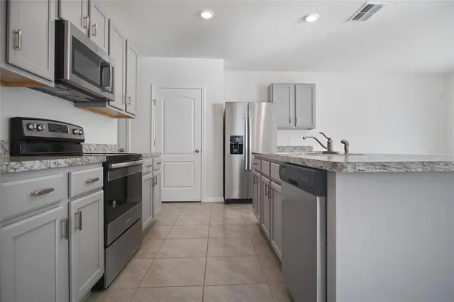 $2,100 | 736 Brooklet Drive, Davenport, FL 33837