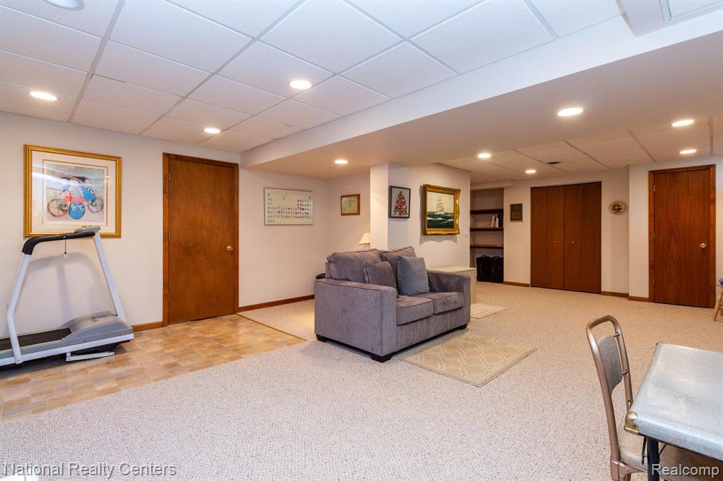 36985 Valley Ridge Drive Farmington Hills, MI 48331 - Photo 44 of 51