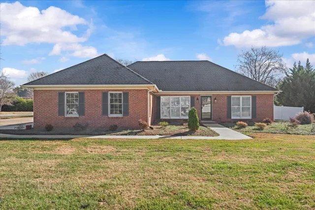 $374,900 | 233 Summerfield Road, Moore, SC 29369