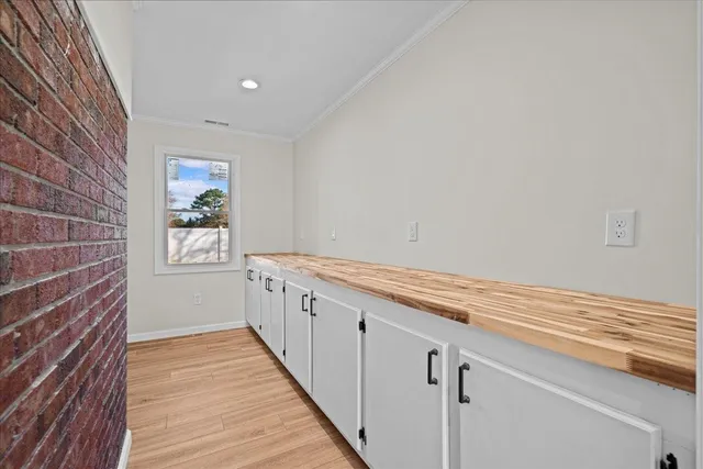 $374,900 | 233 Summerfield Road, Moore, SC 29369