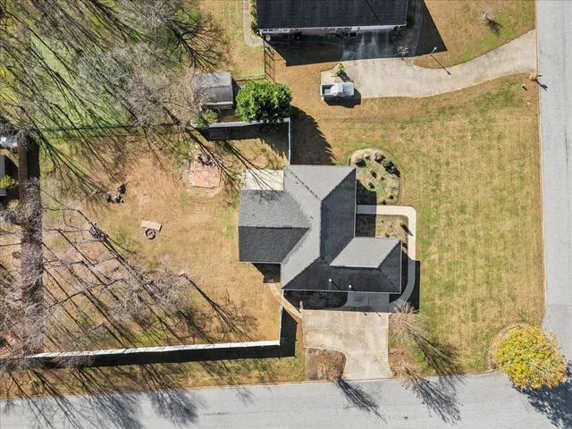 $374,900 | 233 Summerfield Road, Moore, SC 29369