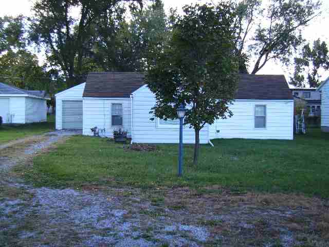 2181 Washington Road Washington, IL 61571 - Photo 1 of 5 Gallery Image 1