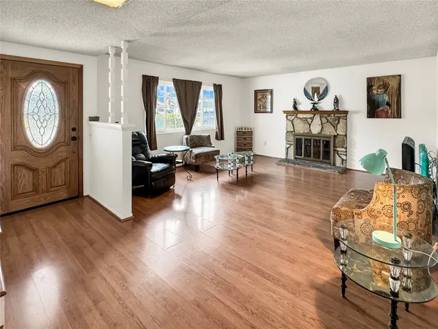 $899,999 | 10415 Valley View Avenue, Whittier, CA 90604