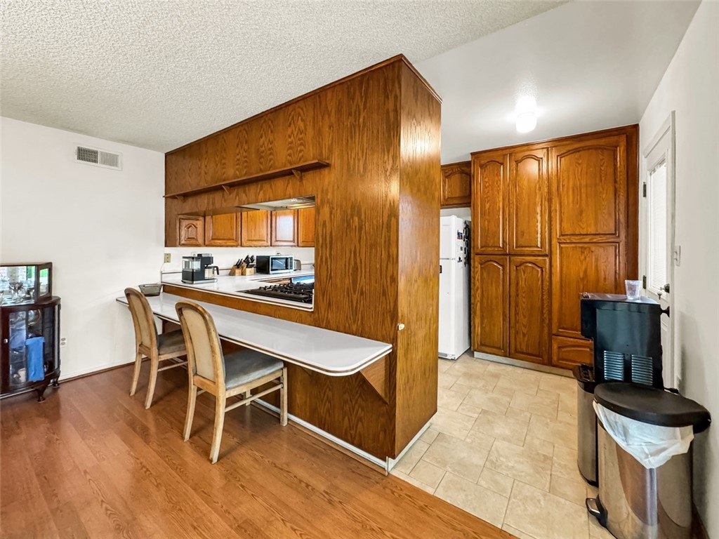 10415 Valley View Avenue Whittier, CA 90604 - Photo 8 of 22