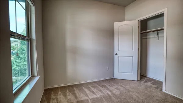 $1,995 | 137 Carlina Loop, Liberty Hill, TX 78642