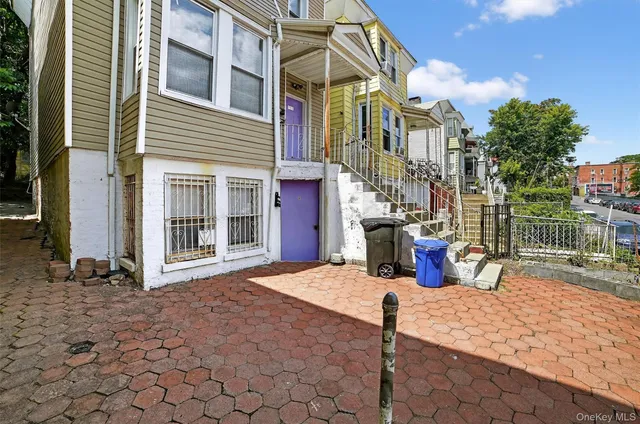 $800,000 | 105 Palisade Avenue, Yonkers, NY 10701