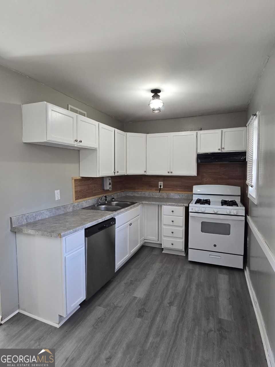 468 Morrow Road Forest Park, GA 30297 - Photo 5 of 18