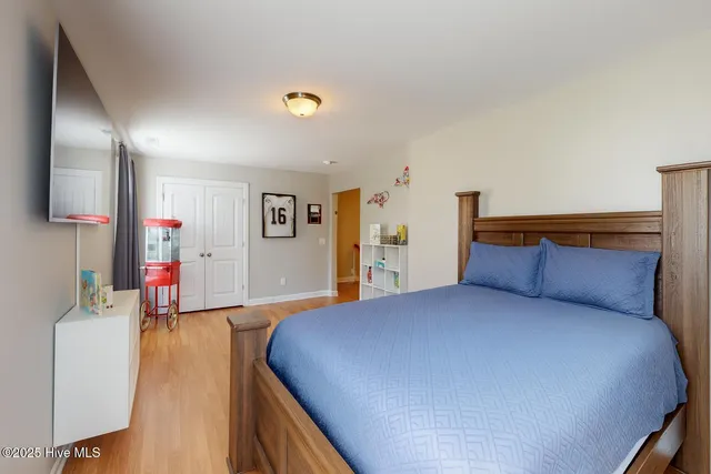 $499,899 | 216 Waldorf Way, Hampstead, NC 28443