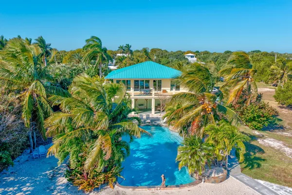 $2,699,000 | 1233 Ave A, Big Pine Key, FL 33043