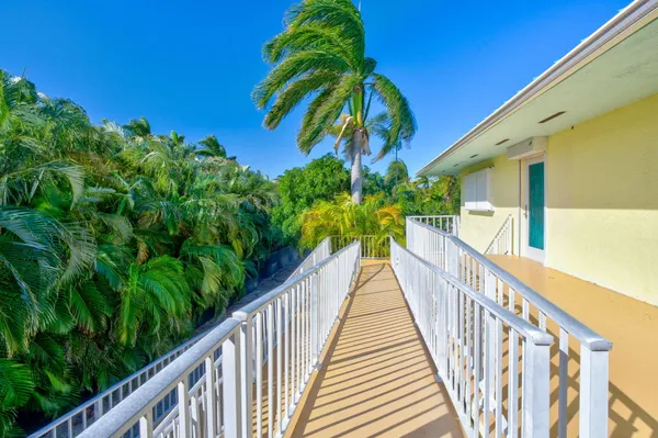 $2,699,000 | 1233 Ave A, Big Pine Key, FL 33043