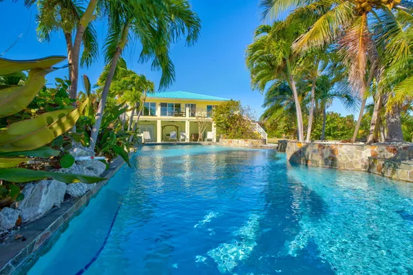 $2,699,000 | 1233 Ave A, Big Pine Key, FL 33043