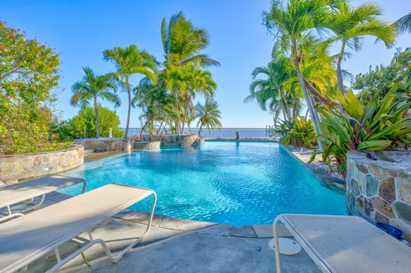 $2,699,000 | 1233 Ave A, Big Pine Key, FL 33043
