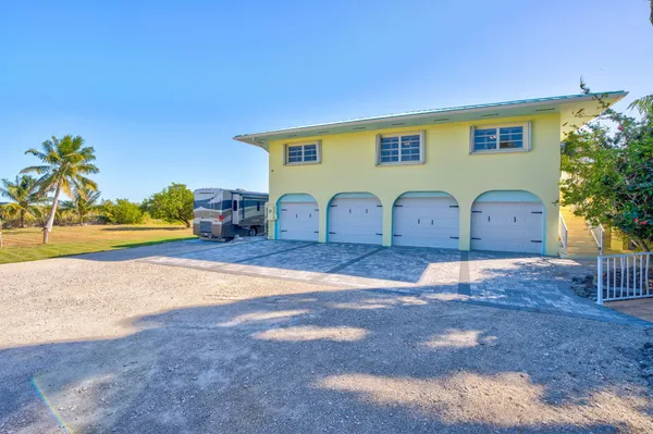 $2,699,000 | 1233 Ave A, Big Pine Key, FL 33043