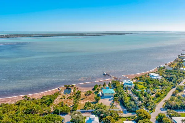 $2,699,000 | 1233 Ave A, Big Pine Key, FL 33043