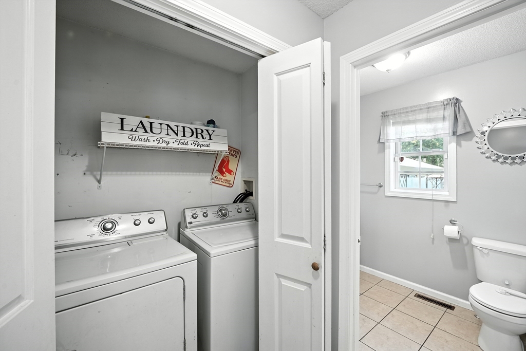 56 Clayton Street Springfield, MA 01107 - Photo 13 of 31 Gallery Image 13