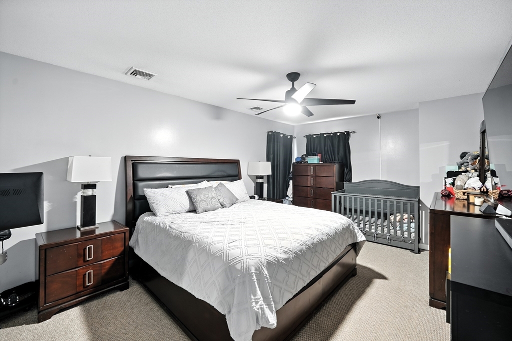 56 Clayton Street Springfield, MA 01107 - Photo 18 of 31 Gallery Image 18