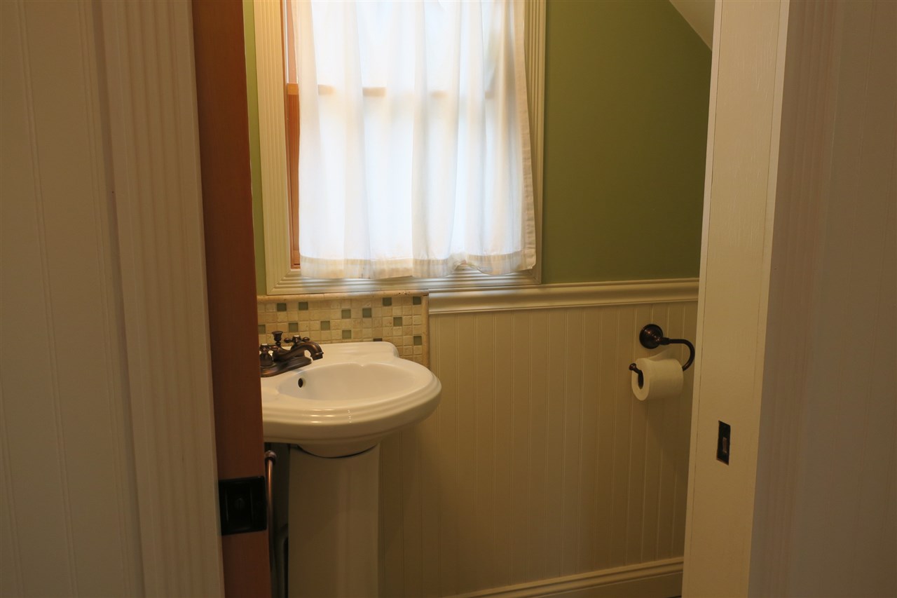 8 School Street Exeter, NH 03833 - Photo 24 of 33
