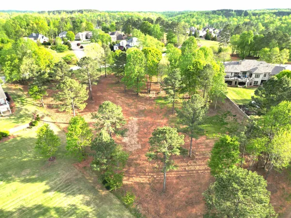 $250,000 | 725 East Long Bay Drive, Inman, SC 29349